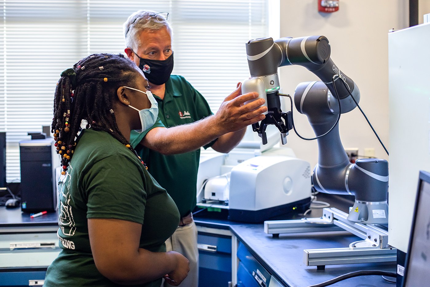 lab teaching cobot